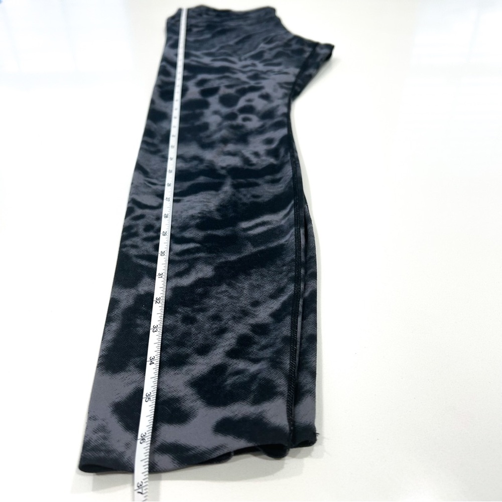 Nike One Luxe Dri-FIT Leopard Print Leggings Gray Black Mid Rise Size L - Picture 8 of 14